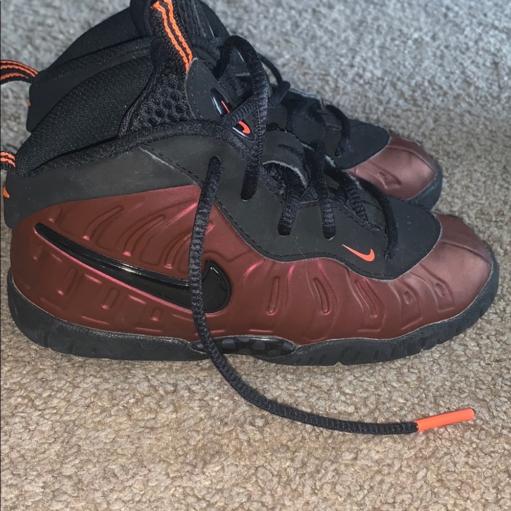 Kids Nike Posite pro crimson
